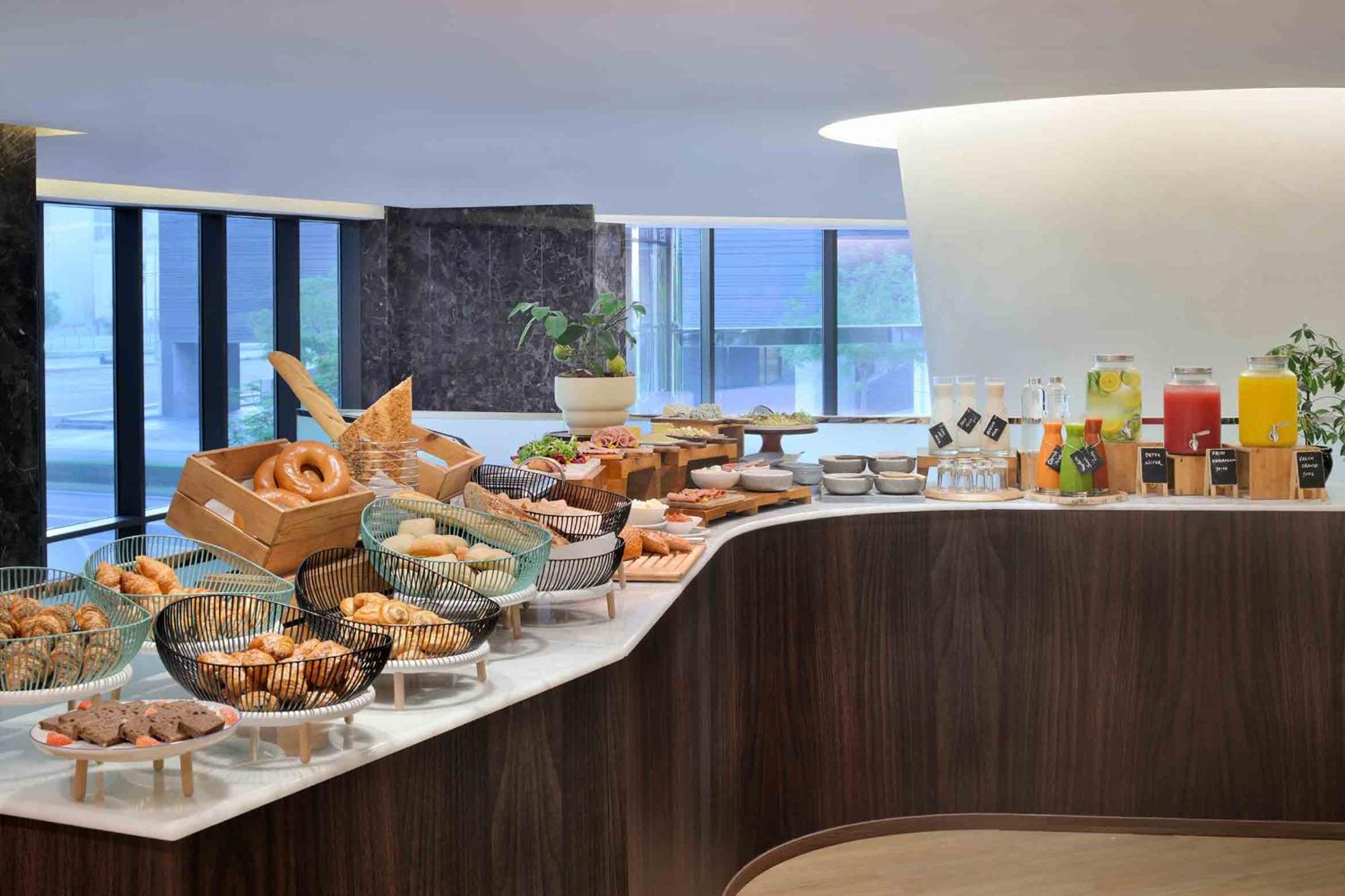 Aparthotel Moevenpick Downtown